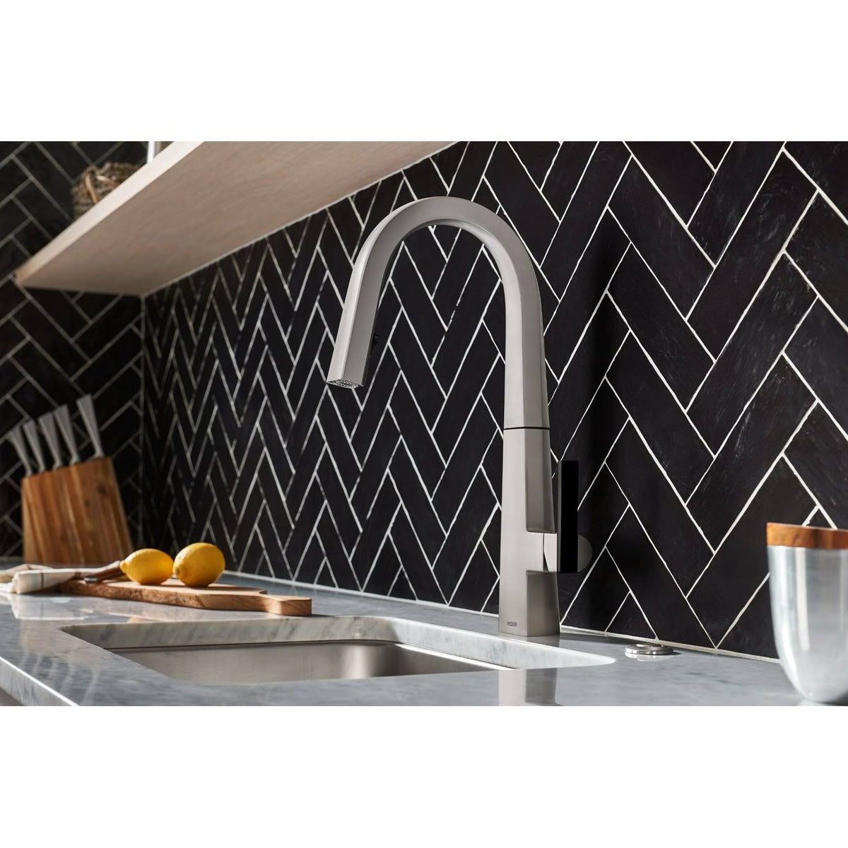 Chrome Pull Down Single Handle Kitchen Faucet Z45048