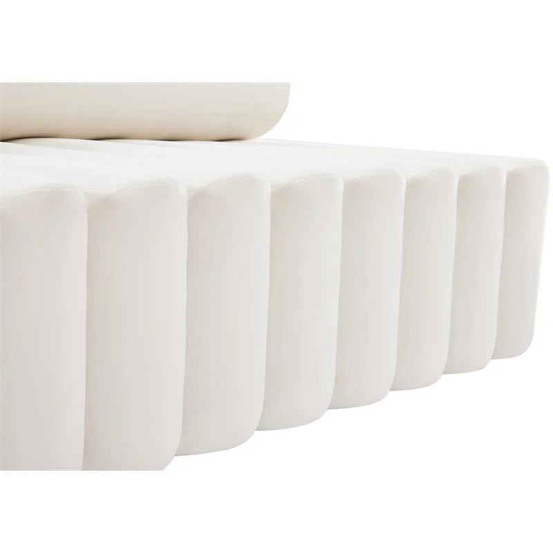 Cream Velvet Chair O482