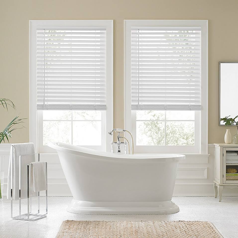 Faux Wood Cordless Shade in White W1504