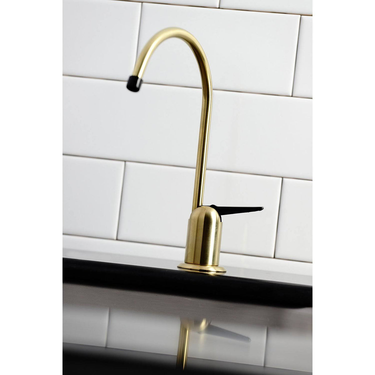 Matte Black Water Filtration Faucet Y9730