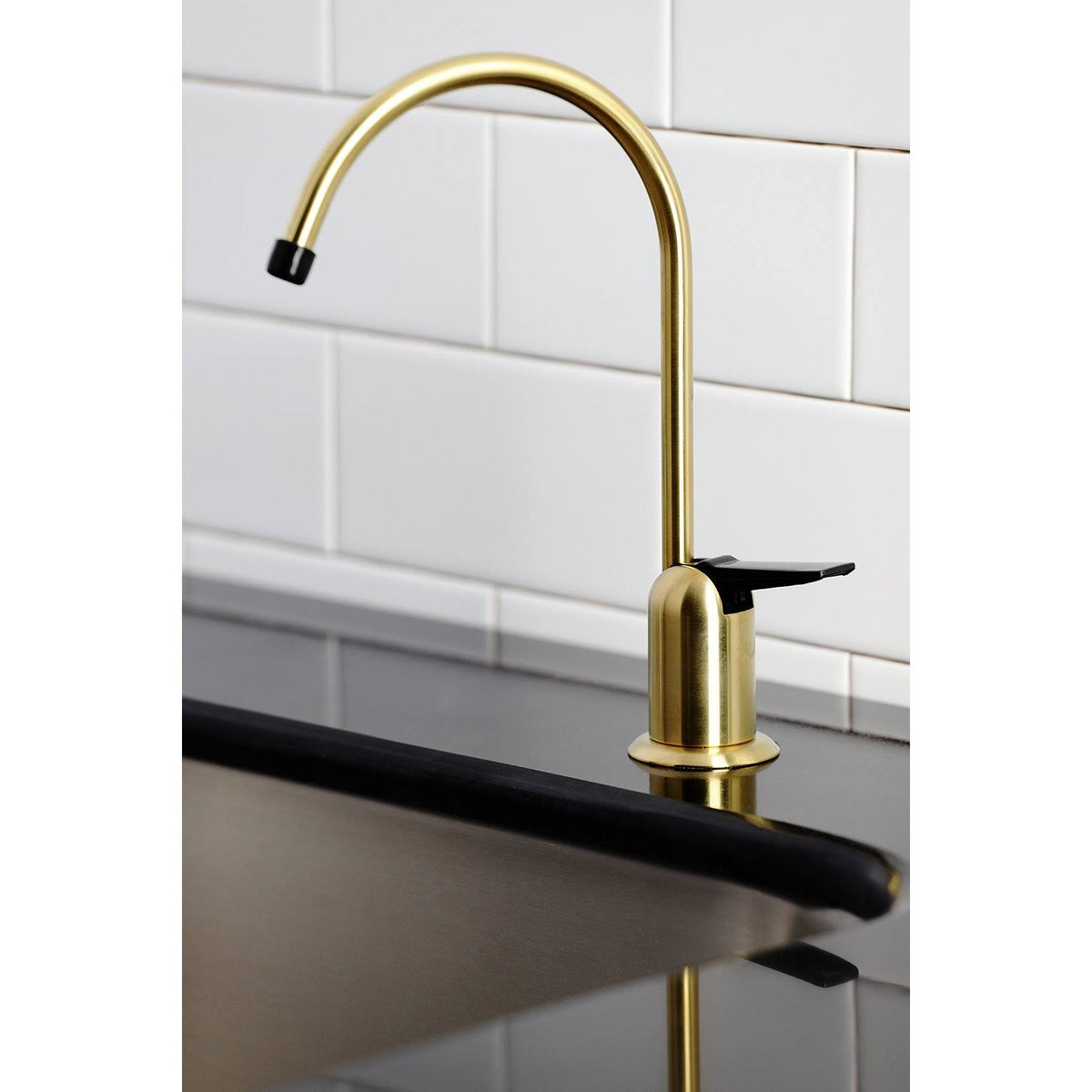 Matte Black Water Filtration Faucet Y9730