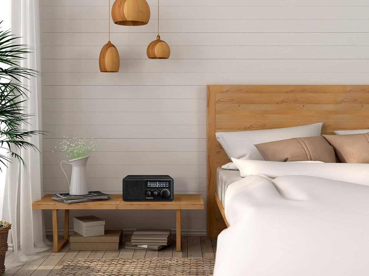 Retro AM/FM Bluetooth Wooden Cabinet Radio U262