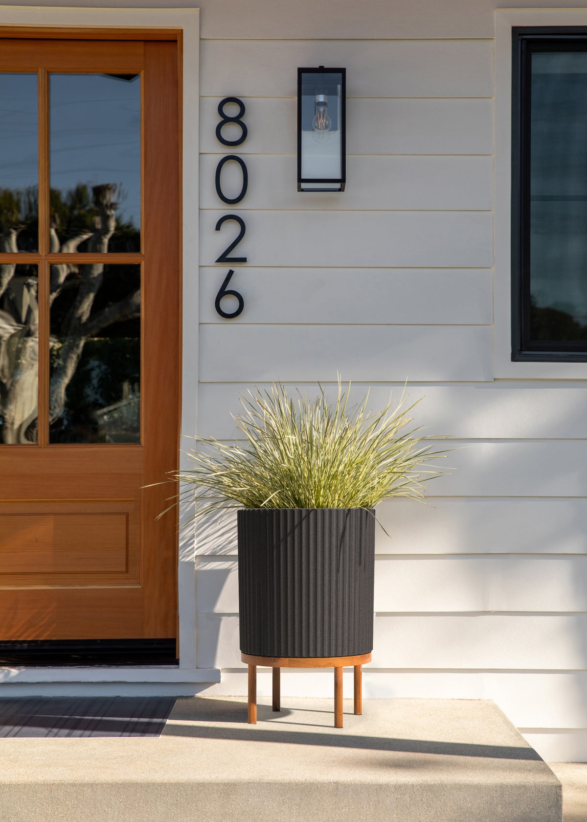 2-Pack Black/Brown Plastic-Stone Planter with Stand F38736