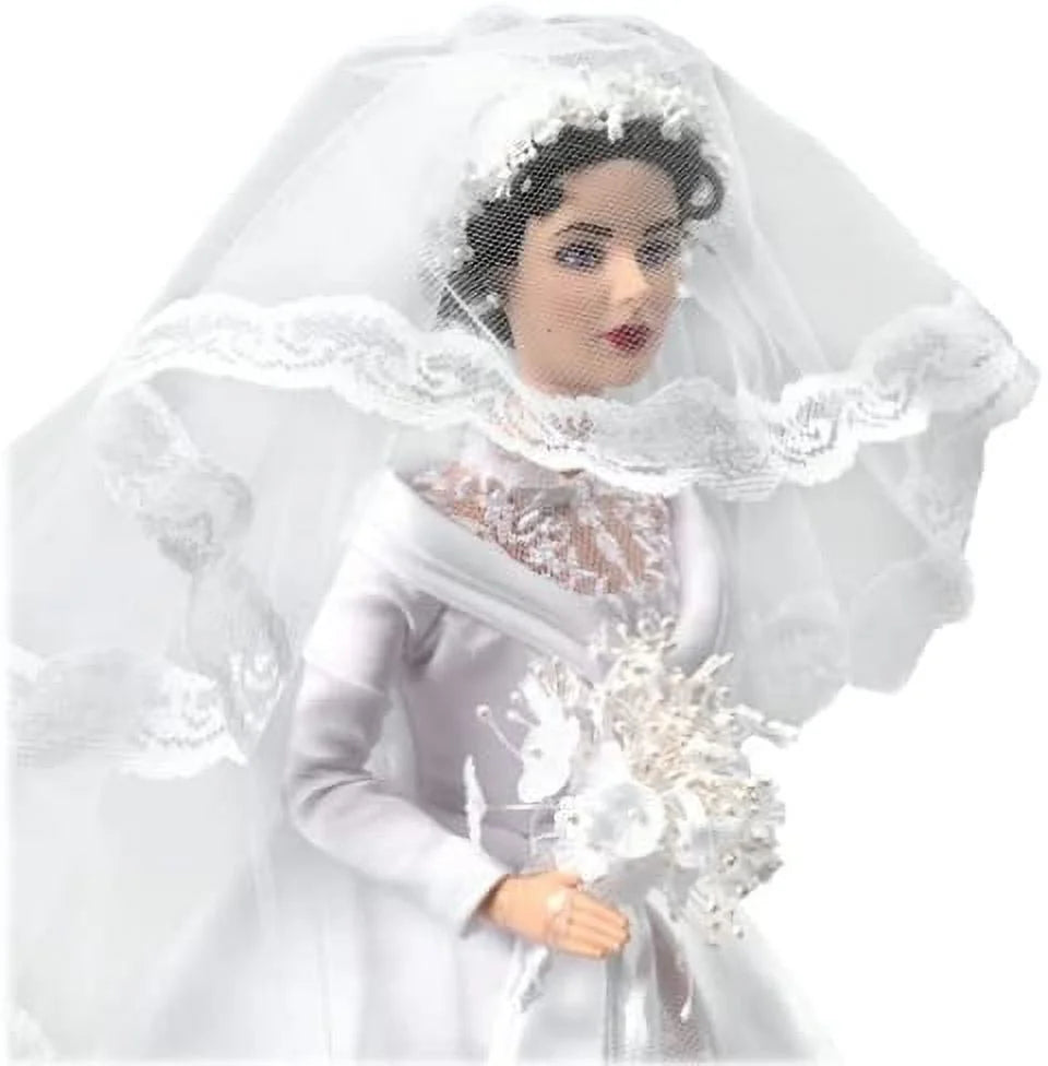 Elizabeth Taylor Barbie Doll L4007