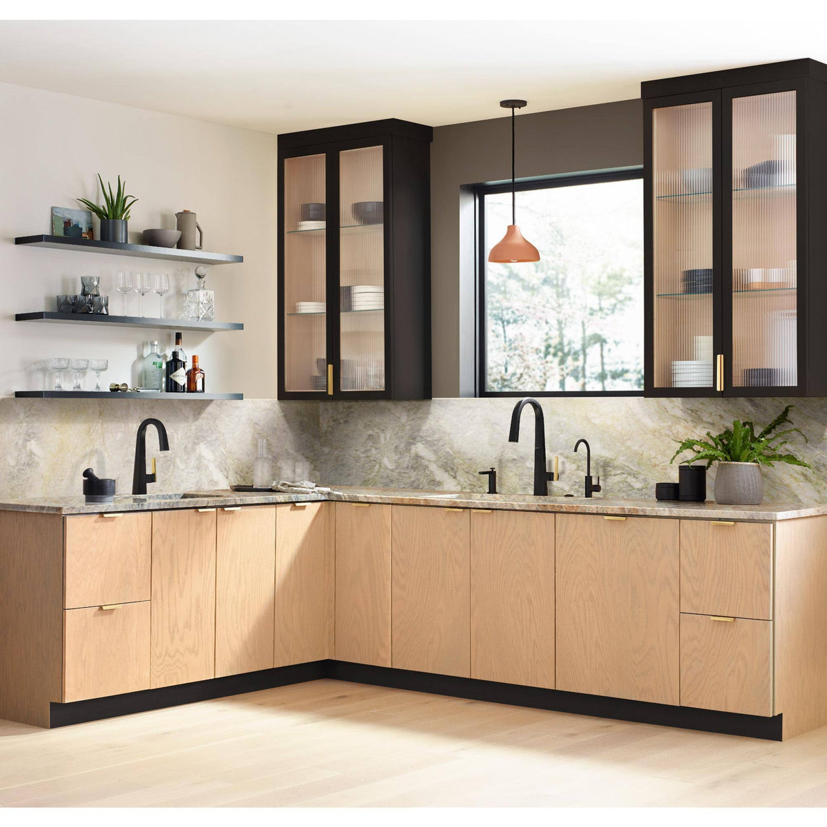 Chrome Pull Down Single Handle Kitchen Faucet Z45048