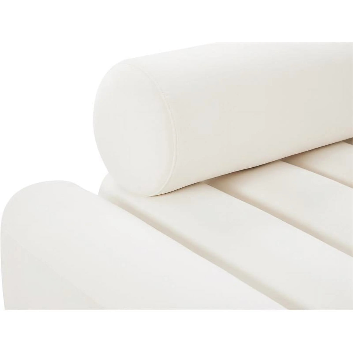 Cream Velvet Chair O482