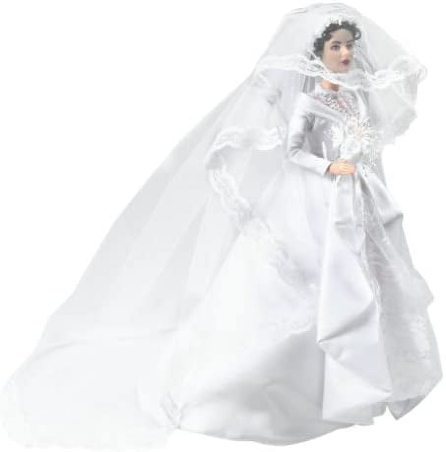 Elizabeth Taylor Barbie Doll L4007