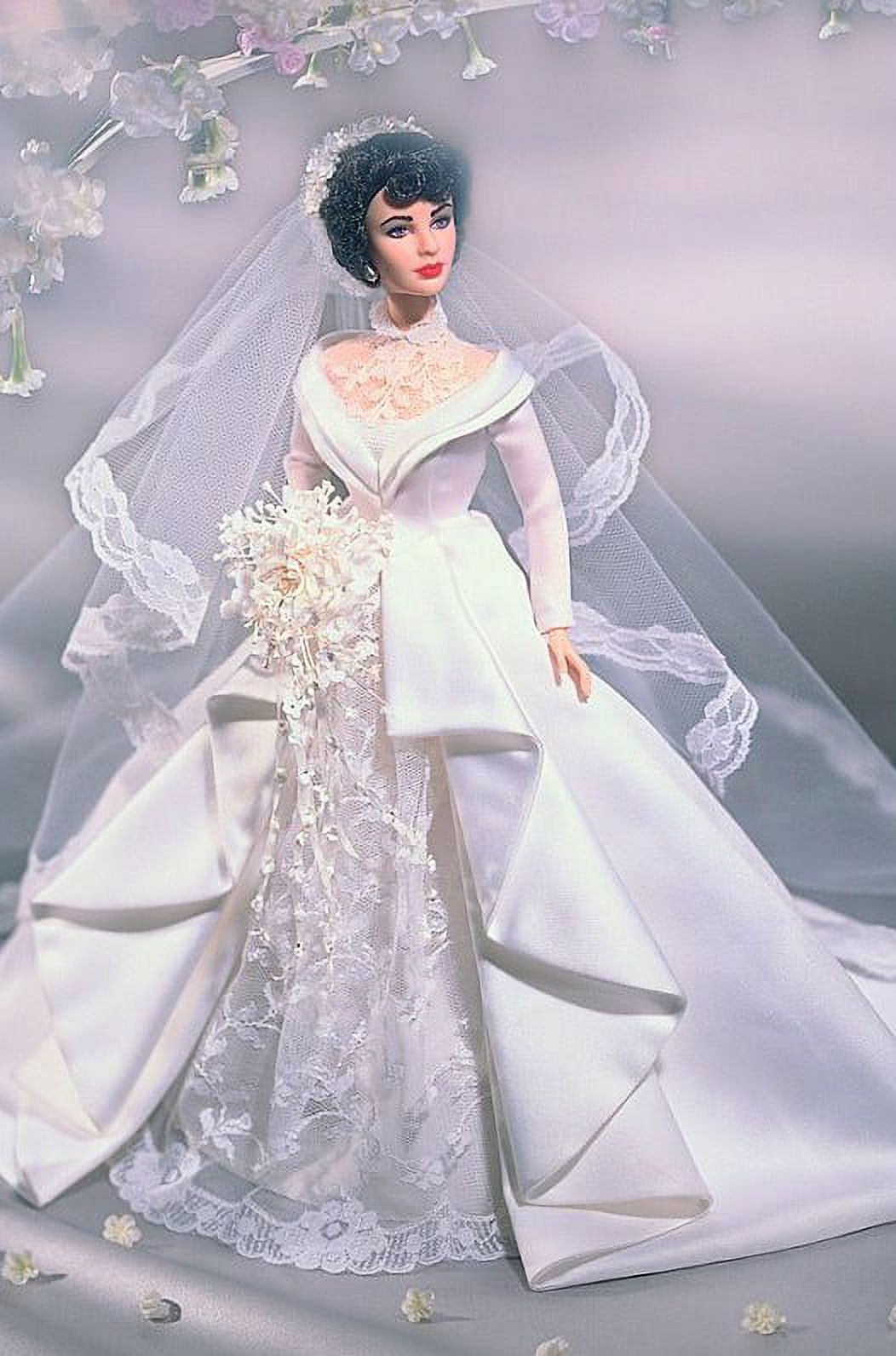Elizabeth Taylor Barbie Doll L4007
