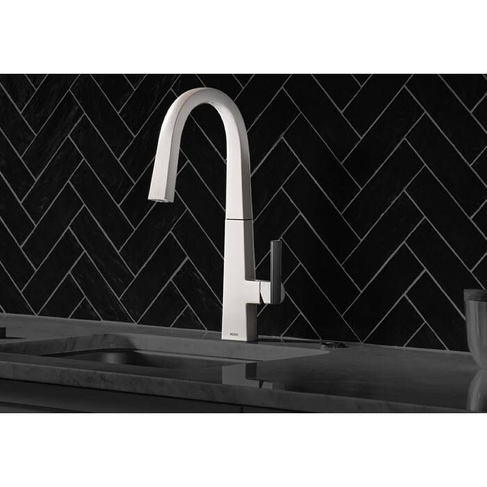 Chrome Pull Down Single Handle Kitchen Faucet Z45048