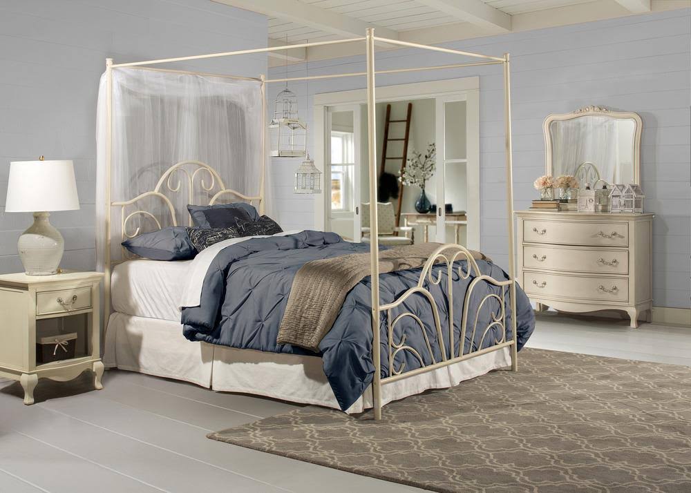 King Canopy Bed X602498