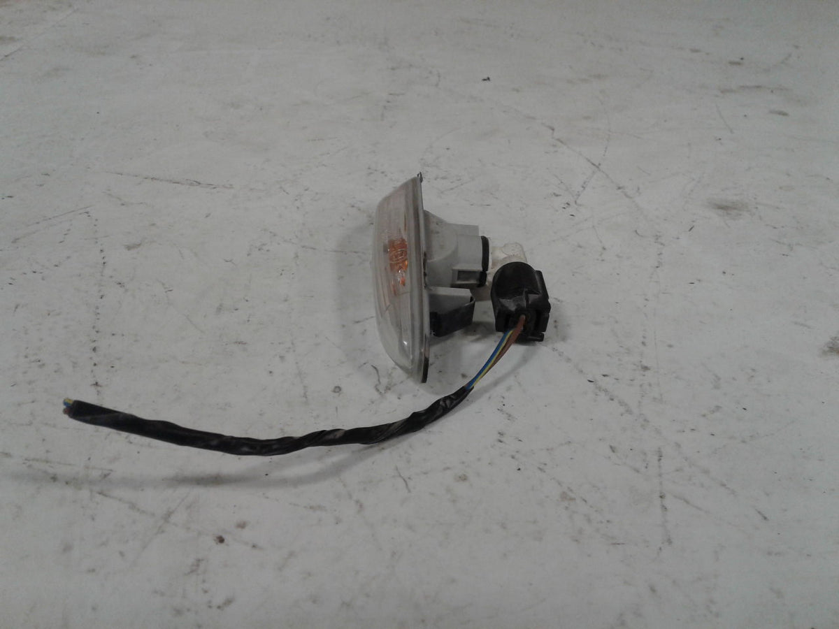 2008 BMW 328 Series Side Marker Fender Mounted RH G296322